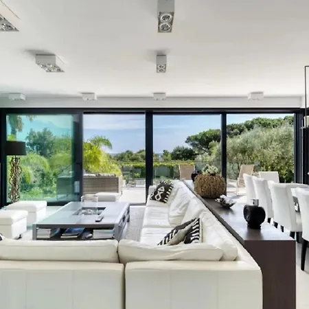 Thivie Villa